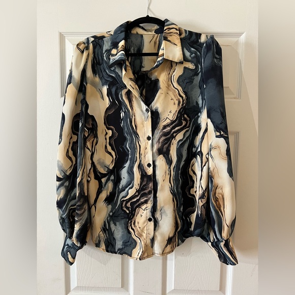 SHEIN Tops - Women’s blue and tan marble blouse